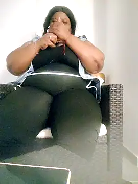 Leidy quin online show from December 15, 1:21 am