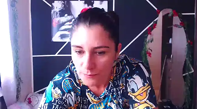 Snapshot of LUCY_LI chatting on March 15, 7:27 pm LUCY LI online show from March 15, 7:27 pm