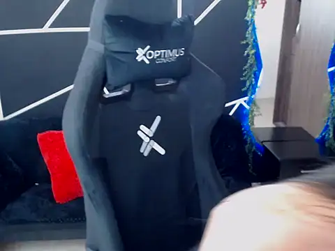 Snapshot of LUCY_LI chatting on September 11, 6:19 pm LUCY LI online show from September 11, 6:19 pm