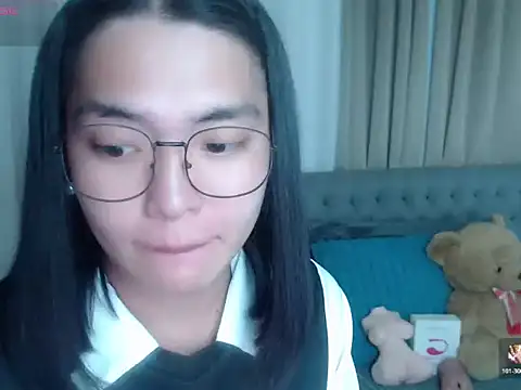 Snapshot of zhaviahale21 chatting on July 4, 10:05 pm zhaviahale21 online show from July 4, 10:05 pm