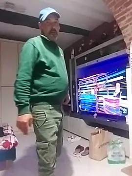 affascino online show from April 6, 7:48 pm