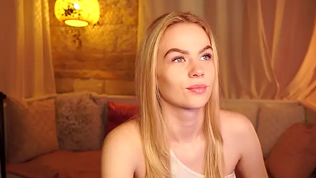 sn0w barbie online show from October 15, 8:36 am