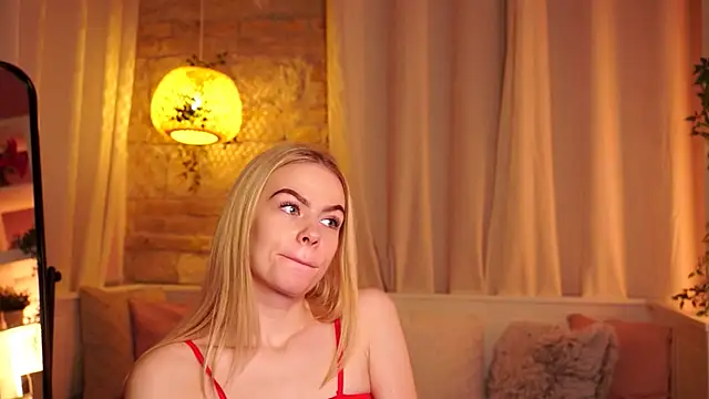 sn0w barbie online show from October 21, 8:37 am