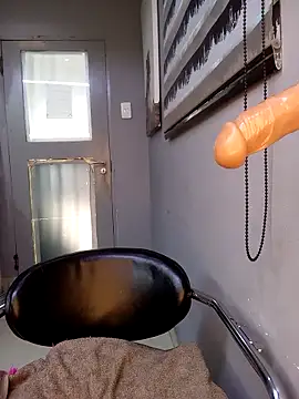 DickDiva1 online show from February 28, 5:59 am