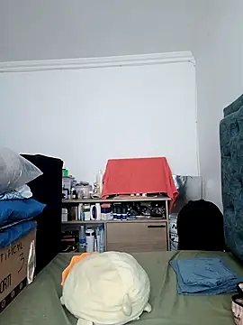 KimPielCanela online show from January 24, 2:41 pm