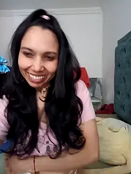 KimPielCanela online show from March 14, 9:32 pm