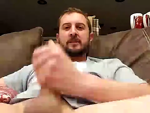Snapshot of MrMechanic38 chatting on December 27, 1:18 pm MrMechanic38 online show from December 27, 1:18 pm