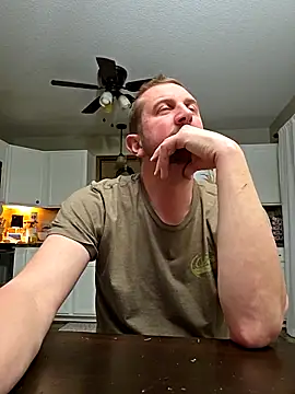 Snapshot of MrMechanic38 chatting on February 22, 2:13 am MrMechanic38 online show from February 22, 2:13 am
