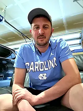 Snapshot of MrMechanic38 chatting on March 19, 11:31 pm MrMechanic38 online show from March 19, 11:31 pm