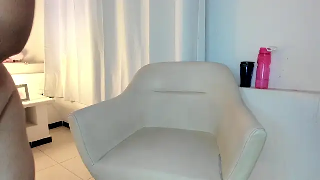 Snapshot of Gabycutee chatting on March 14, 2:10 am Gabycutee online show from March 14, 2:10 am