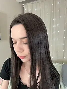 Snapshot of Vika_Gray chatting on March 13, 4:13 pm Vika Gray online show from March 13, 4:13 pm