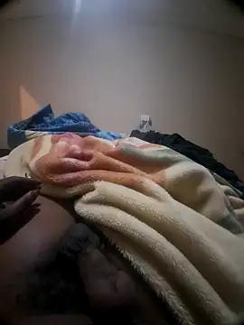 royalpleasure8209 online show from December 4, 9:57 pm