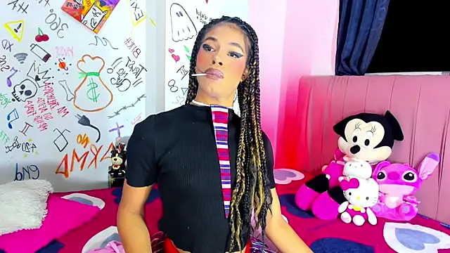 Snapshot of bloom444 chatting on February 24, 3:59 am bloom444 online show from February 24, 3:59 am