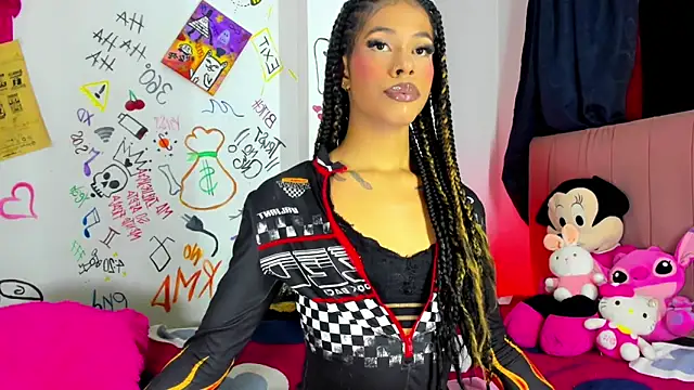 Snapshot of bloom444 chatting on February 27, 4:12 am bloom444 online show from February 27, 4:12 am