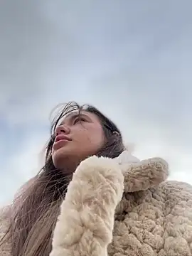 Snapshot of Holly_Molii chatting on January 17, 5:21 am Holly Molii online show from January 17, 5:21 am