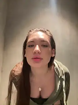 Snapshot of Holly_Molii chatting on January 23, 5:02 am Holly Molii online show from January 23, 5:02 am