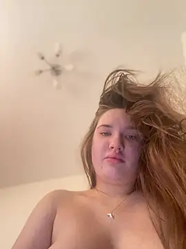 Snapshot of Holly_Molii chatting on March 14, 7:26 am Holly Molii online show from March 14, 7:26 am