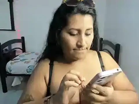 Snapshot of nikol_sexy39 chatting on January 7, 3:23 pm nikol sexy39 online show from January 7, 3:23 pm