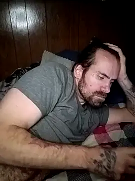 RobStrokes215 online show from December 8, 10:25 pm