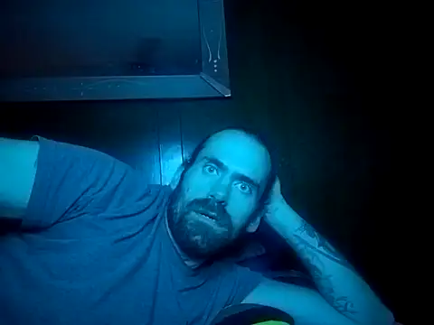 RobStrokes215 online show from December 10, 6:44 am