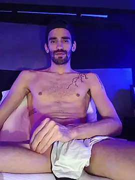 johngil0995 online show from January 8, 3:47 pm