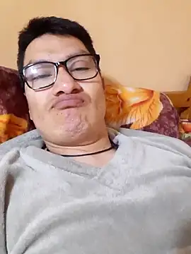 Snapshot of gioarcangel chatting on February 18, 3:53 am gioarcangel online show from February 18, 3:53 am