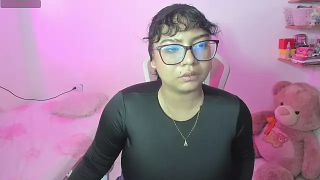 Snapshot of im_angels77 chatting on September 12, 3:17 am im angels77 online show from September 12, 3:17 am