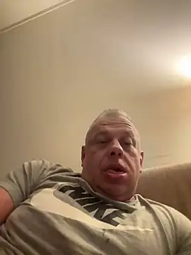 JakubW79 online show from January 11, 1:37 am