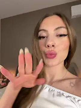 FrancescaNappi online show from February 3, 8:35 pm