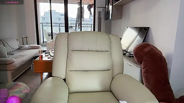 Bunny Tutu online show from January 16, 9:37 am