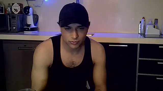 Snapshot of Niko5556@xh chatting on March 22, 10:48 pm Niko5556xh online show from March 22, 10:48 pm