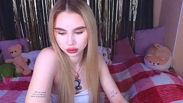 Snapshot of doll_barbieee chatting on December 23, 11:57 am doll barbieee online show from December 23, 11:57 am