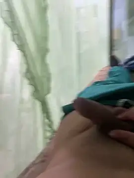 Snapshot of Avilespozo19993 chatting on November 26, 2:34 am Avilespozo19993 online show from November 26, 2:34 am