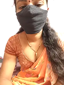 Snapshot of tina_rosy chatting on December 13, 6:31 am tina rosy online show from December 13, 6:31 am