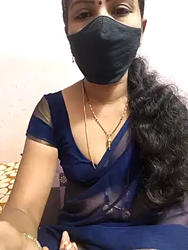 Snapshot of tina_rosy chatting on January 2, 4:46 pm tina rosy online show from January 2, 4:46 pm