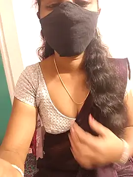 Snapshot of tina_rosy chatting on January 18, 6:21 pm tina rosy online show from January 18, 6:21 pm