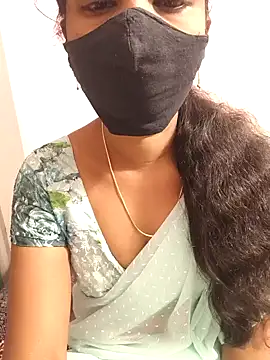 Snapshot of tina_rosy chatting on January 21, 7:39 pm tina rosy online show from January 21, 7:39 pm