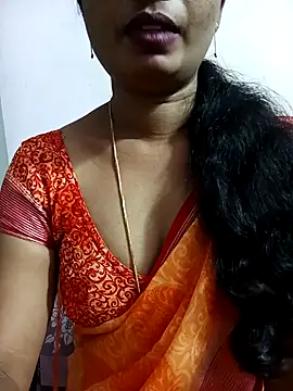 Snapshot of tina_rosy chatting on January 23, 9:39 pm tina rosy online show from January 23, 9:39 pm