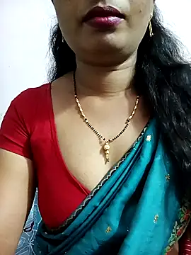 Snapshot of tina_rosy chatting on February 6, 5:51 pm tina rosy online show from February 6, 5:51 pm