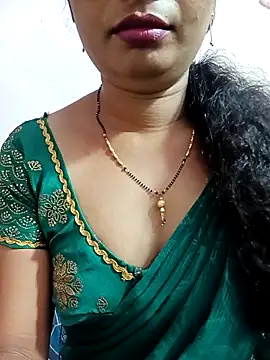 Snapshot of tina_rosy chatting on February 11, 9:56 pm tina rosy online show from February 11, 9:56 pm