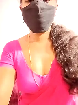 Snapshot of tina_rosy chatting on February 18, 8:58 pm tina rosy online show from February 18, 8:58 pm