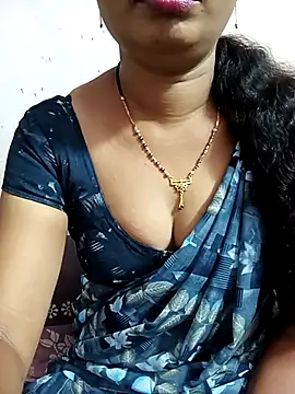 Snapshot of tina_rosy chatting on March 4, 6:18 pm tina rosy online show from March 4, 6:18 pm