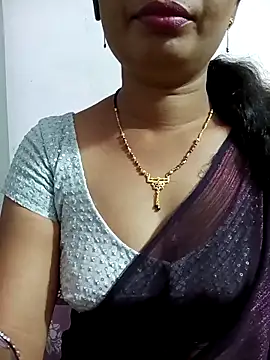 Snapshot of tina_rosy chatting on March 5, 6:45 pm tina rosy online show from March 5, 6:45 pm