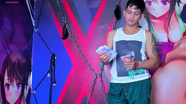 Snapshot of destroy_the_bimbo_ chatting on January 22, 2:15 am destroy the bimbo  online show from January 22, 2:15 am