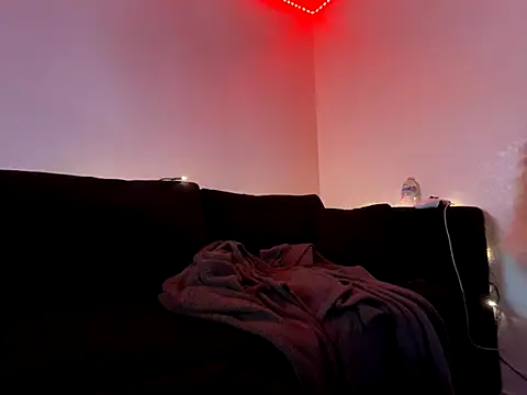 GoddessNih online show from December 15, 4:28 am