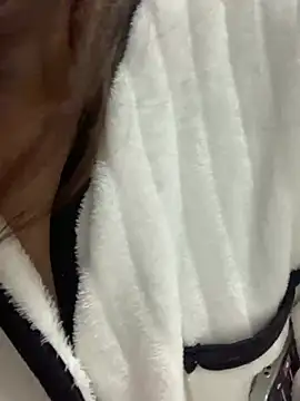 Aimeil online show from March 9, 2:29 am