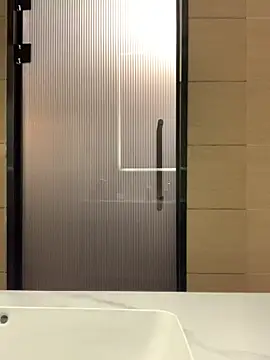 Aimeil online show from March 20, 5:04 pm