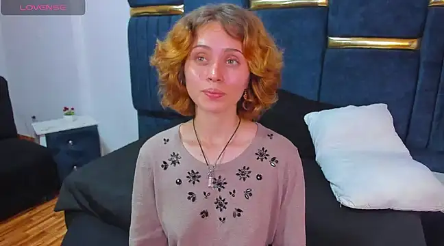 Snapshot of fulfill_fantasies1 chatting on January 22, 4:34 am fulfill fantasies1 online show from January 22, 4:34 am