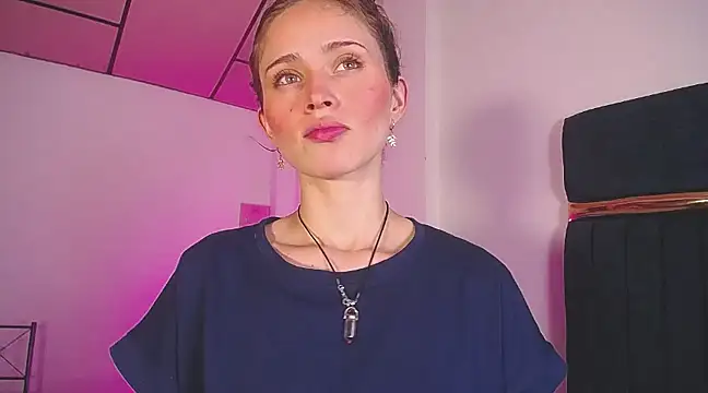 Snapshot of fulfill_fantasies1 chatting on February 4, 4:48 am fulfill fantasies1 online show from February 4, 4:48 am