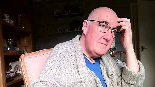 Adamdaddybear online show from March 8, 1:57 pm